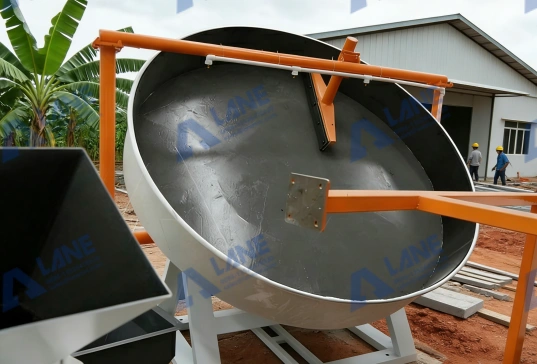 1–2 t/h wood and sawdust cat litter pellet line in Vietnam